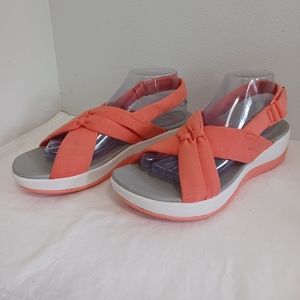 Clarks by cloudsteppers Arla Belle coral comfort sandals size 10m